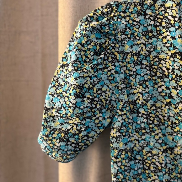 BP Floral Mini Blue and Yellow Floral Dress. Size XS. Puffer sleeves. - Picture 4 of 8